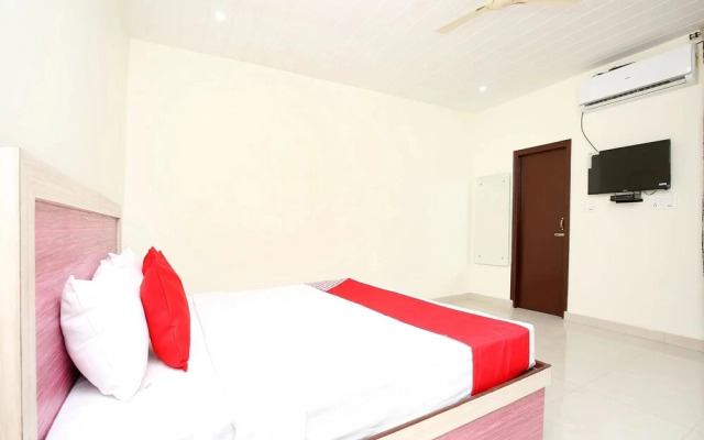 OYO 36262 Armaan Resort