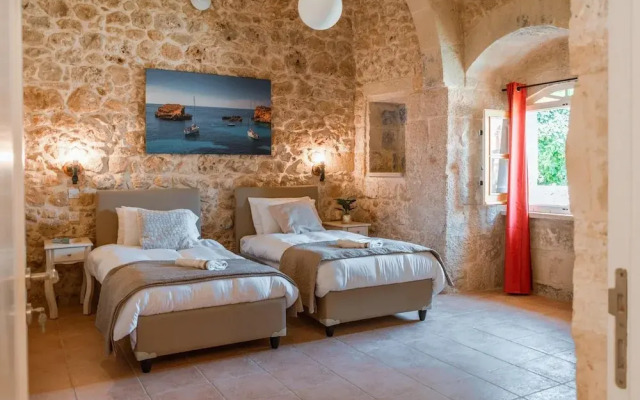Villa Oliva 4 Bedroom Villa