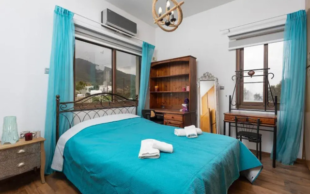 Villa Beach Heaven in Pomos