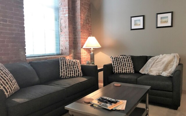Apartments-Stay Smart Strip District