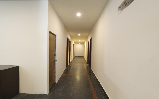 OYO 14726 Hotel Vaishnavi park