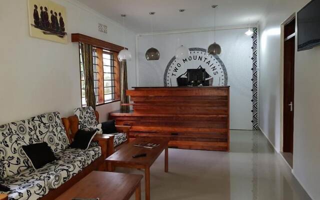 Two Mountains Lodge