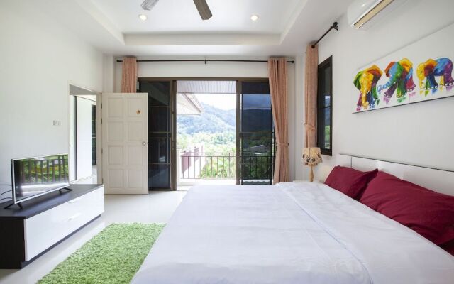 Pool Villa 3 Bedrooms Mountain View