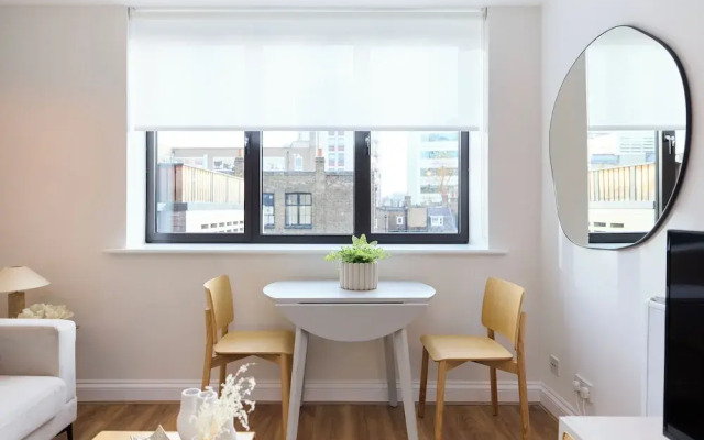 The Goodge Street Place - Bright 2bdr Flat
