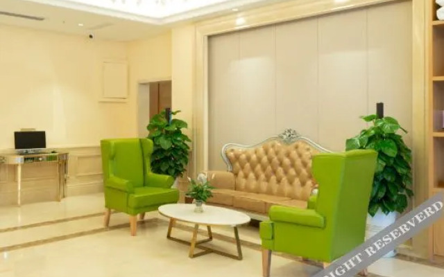 Fanman Meizhi Hotel (Deyang High-speed Railway Station Wanda Plaza)
