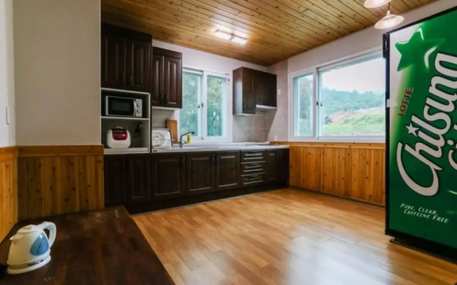 Namhae Yunseljung Pension