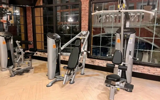 421c Studio Opened Space With Nice Breeze Private Wi Fi
