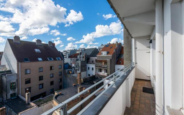 Modern Apartment with Free Parking