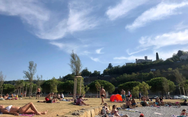 Pri piratski mački - At the pirate cat - Dal gatto pirata