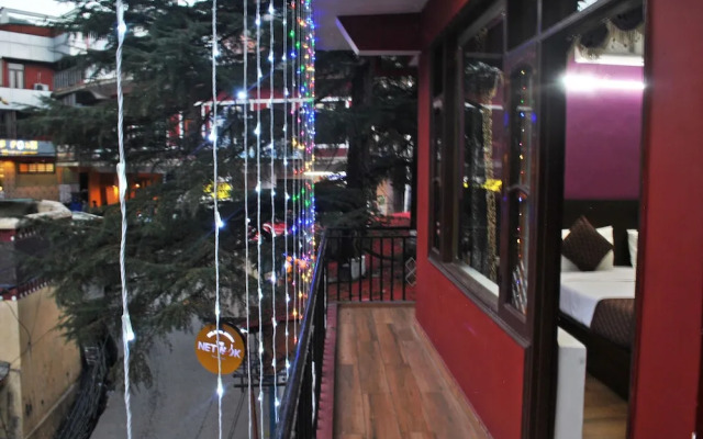 Hotel Misty Woods
