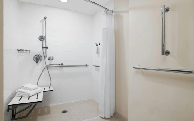 Fairfield by Marriott Inn & Suites Herndon Reston