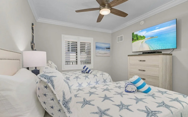Seaside 101: Oceanview 2br/2ba Condo With Pool, Steps To Beach 2 Bedroom Condo