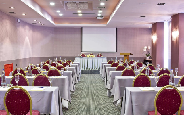 Civitel Akali Hotel