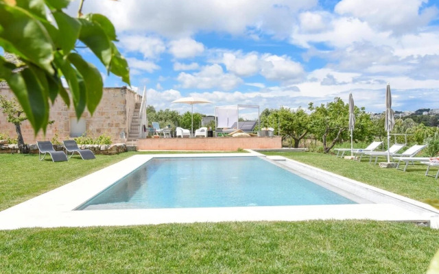 Gorgeous Trulli Alma Viva With Pool 12 Sleeps