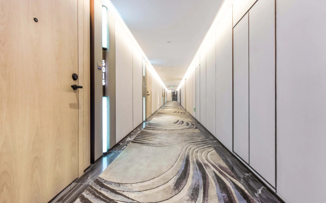 Kuanrong Suite Hotel (Chimelong Wanda Store in Panyu, Guangzhou)