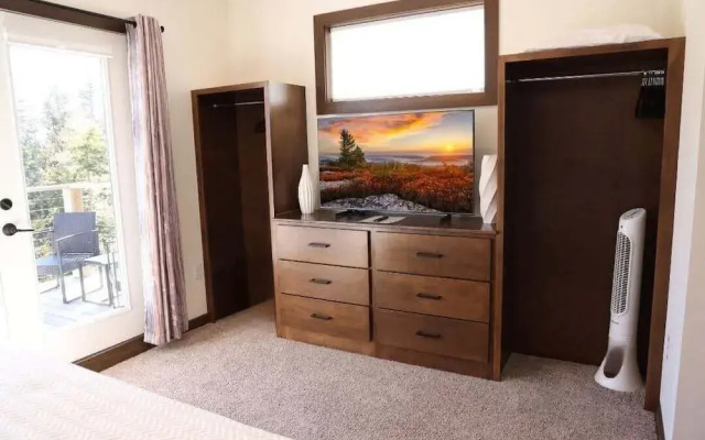 3 Br: Sanctuary 185 at Snowshoe