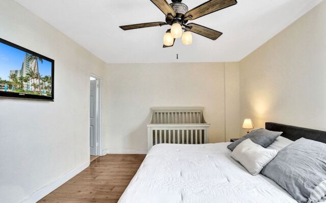 Lovely 2br/2 Bath Hollywood Beach!!!