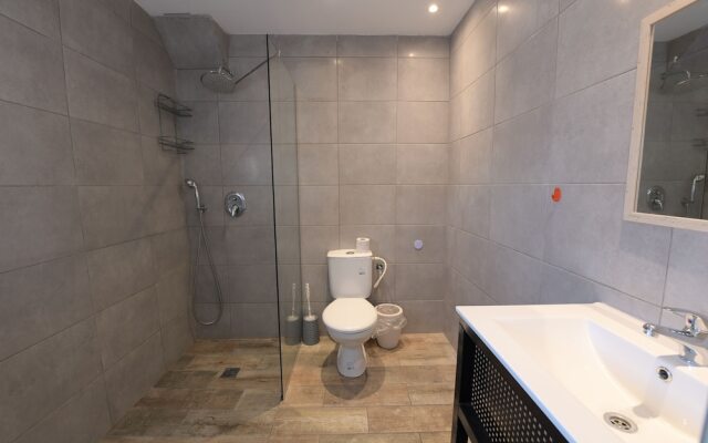 Amdar Hotel & Hostel