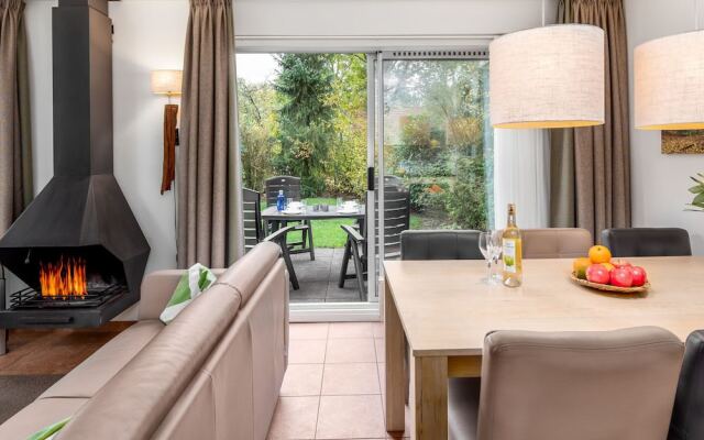 Restyled House with Fire Place near Drents-Friese Wold