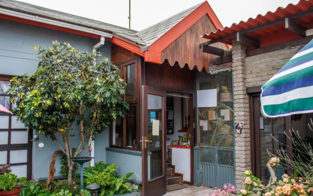 Haus Garnison Bed & Breakfast