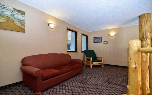 The Lodge at Mount Rushmore