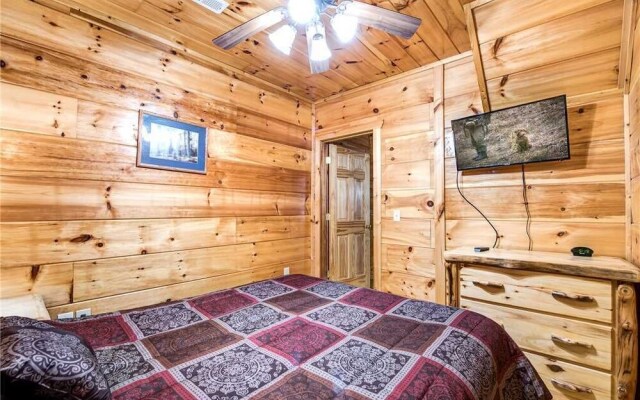 Cabin of Dreams - Three Bedroom Cabin