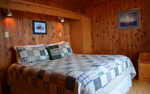 Black Walnut Point Inn