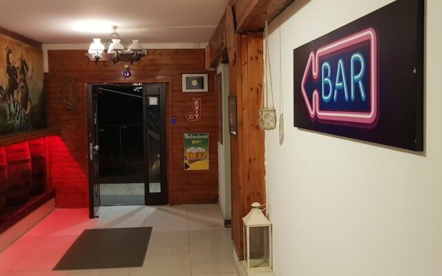 Mylos Court Apartments