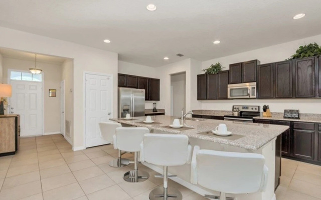 1210yc 6 Bedroom Villa by Redawning