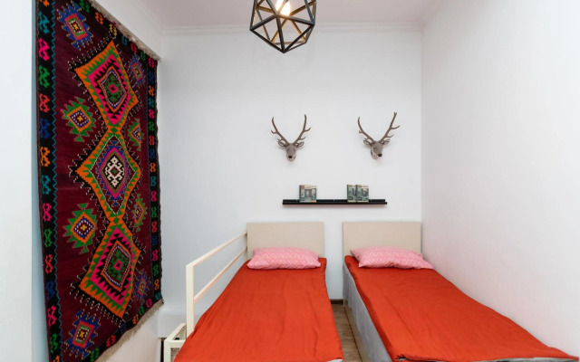 Apartment On Saadi Str Old Tbilisi