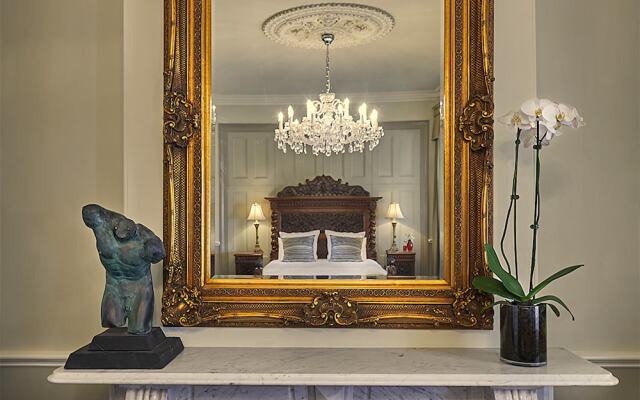 The Empyre Boutique Hotel