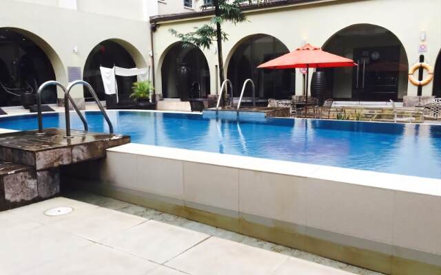 Jolac Suites