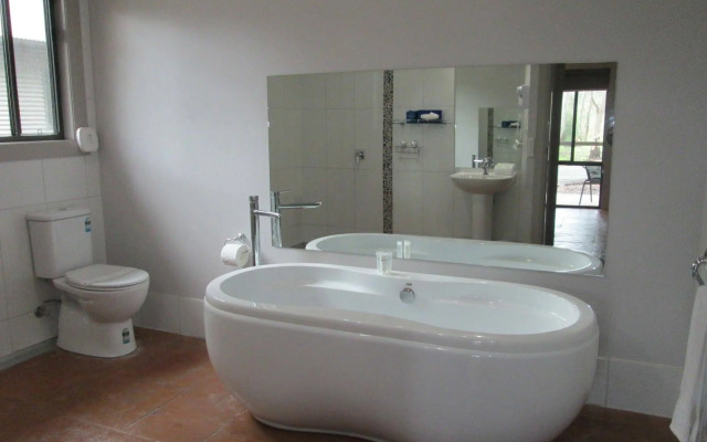 Tasman Holiday Parks - Moama on the Murray