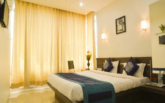 OYO 4437 Hotel Sai Sakha
