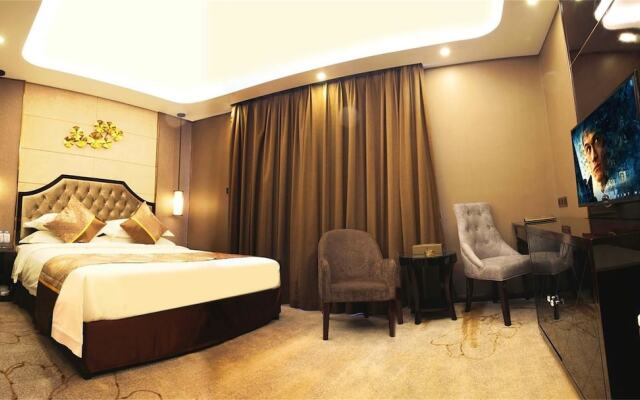 Pullanoman Holiday Inn
