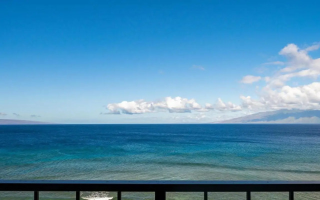 Maui Kai 903