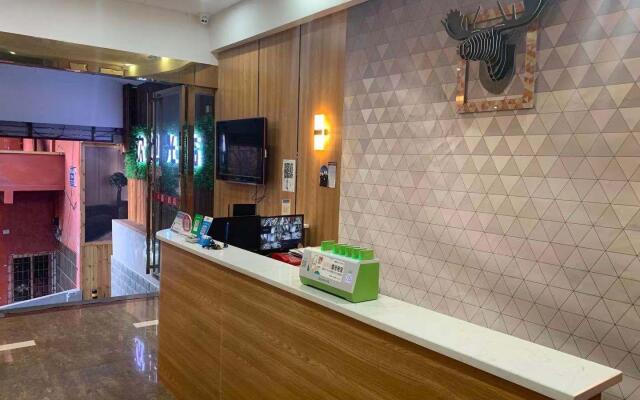 Pai Hotel Liupanshui Jianshe Road