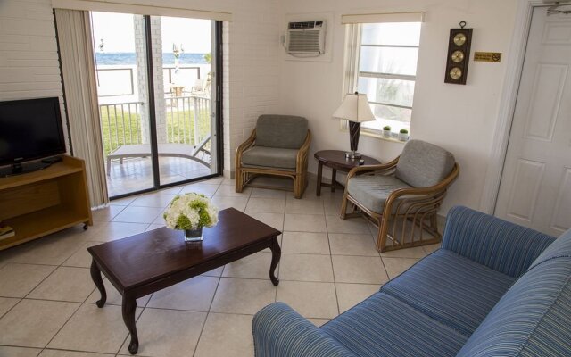 Captain's Quarters Resort