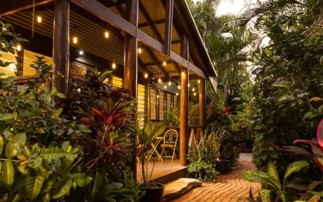 Villa within walking distance of cable