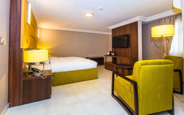 Joygate Hotel & Suites