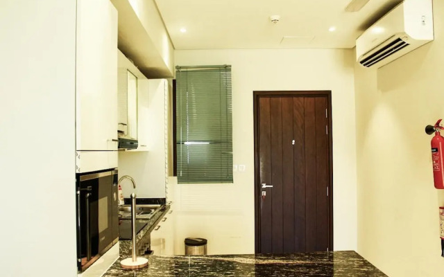 Lagoon View Apartment With Terrace