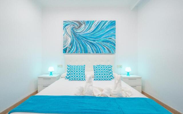 Apartamento Piscina Muro