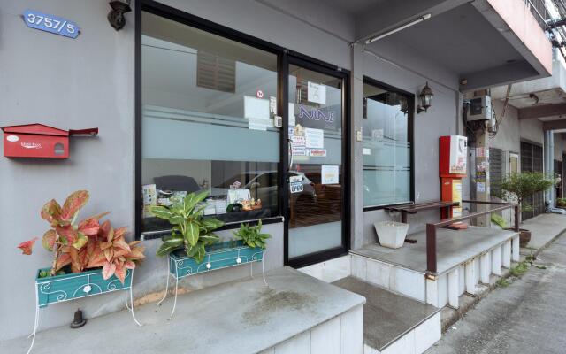 Nine Place Sukhumvit 40 - Hostel