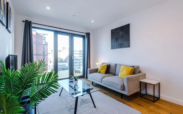Remarkable 2-bed Apartment in Birmingham