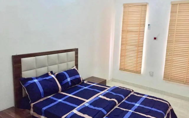 DELIGHTFUL ! 3 BEDROOM TERRACE DUPLEX EN-SUITE LEKKI AIRCON WiFi