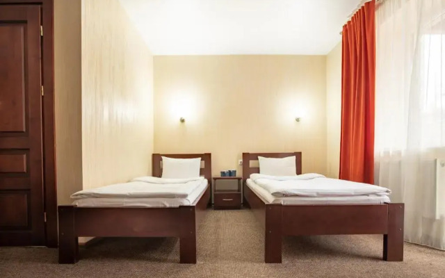 Private Rooms in Hotel Lift 1R