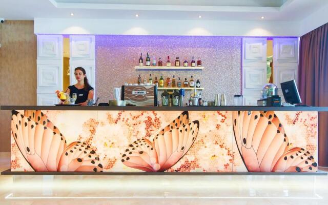 Europe Hotel & Casino