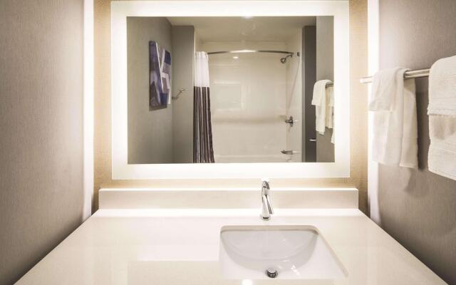 La Quinta Inn & Suites by Wyndham Atlanta South - McDonough