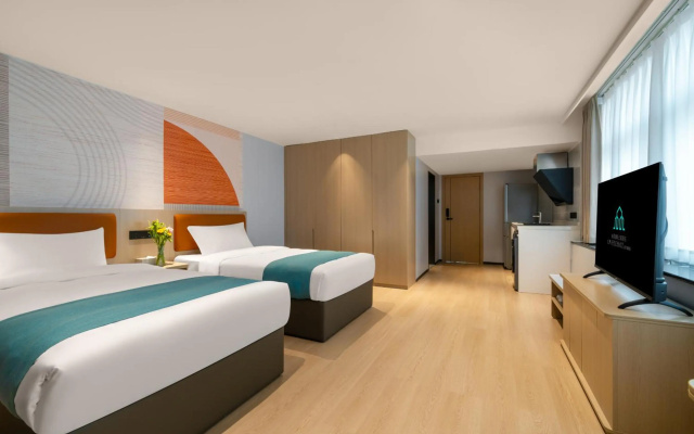 Guang Dong Hotel – Guest Rooms – Guangzhou