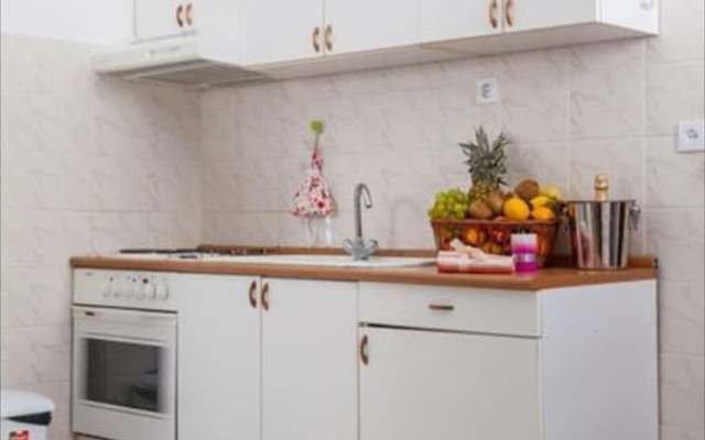 Excellent Apartment With Balcony and Sea View